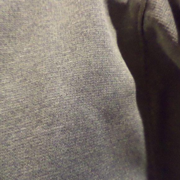 UNDER ARMOUR UA GREY HOODIE ~ 100% Polyester ~ Size: Large New without Tags - Picture 5 of 14